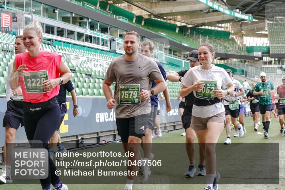 13.09.2026 - 21. swb-Marathon Bremen Michael Burmester http://msf.ph/oto/10467506 13.09.2026 13:13:38 Laufen im Stadion 118, 183, 270, 278, 349, 460, 514, 576, 600, 631, 695, 702, 768, 933, 950, 956, 1005, 1143, 1286, 1334, 1392, 1408, 1426, 1573, 1596, 1641, 1991, 2005, 2024, 2035, 2079, 2233, 2264, 2387, 2412, 2439, 2457, 2461, 2478, 2505, 2521, 2540, 2564, 2612, 2665, 2684, 2693, 2765, 2773, 2792, 2815, 2816, 2829, 2860, 2884, 2887, 2895, 2921, 2963, 2966, 2972, 2975, 3016, 3111, 3155, 3209, 3253, 3277, 3293, 3304, 3313, 3378, 3405, 3428, 3434, 3653, 3661 meine-sportfotos.de