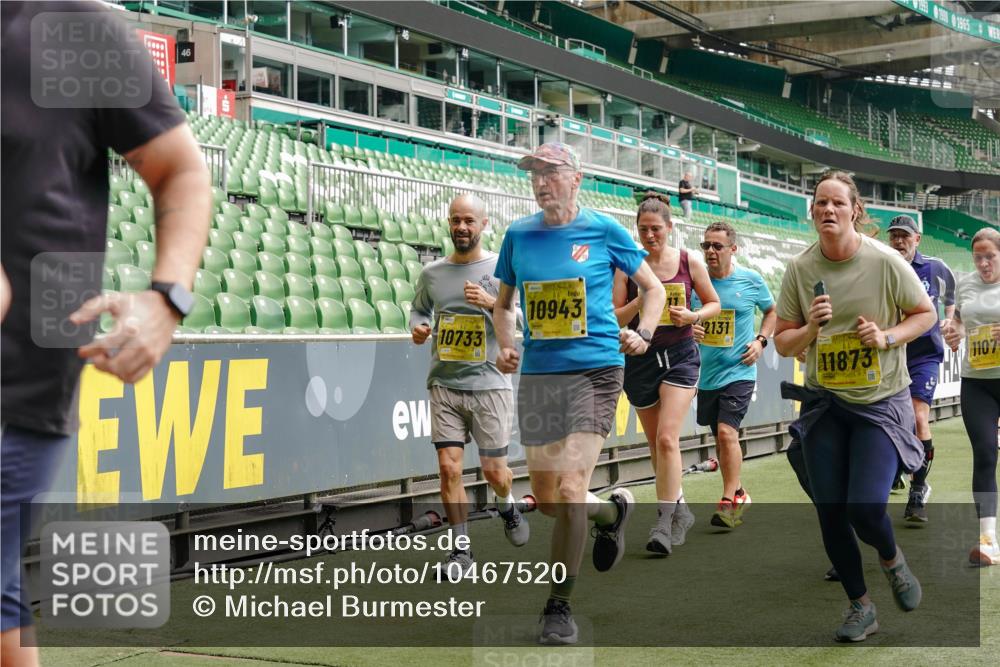 13.09.2026 - 21. swb-Marathon Bremen Michael Burmester http://msf.ph/oto/10467520 13.09.2026 10:35:54 Laufen im Stadion 10093, 10144, 10147, 10152, 10157, 10160, 10173, 10175, 10181, 10182, 10185, 10187, 10195, 10245, 10251, 10257, 10263, 10272, 10275, 10278, 10291, 10306, 10309, 10338, 10357, 10367, 10368, 10369, 10377, 10382, 10390, 10403, 10409, 10411, 10420, 10427, 10429, 10439, 10473, 10477, 10481, 10485, 10492, 10528, 10531, 10559, 10560, 10569, 10607, 10617, 10636, 10639, 10669, 10671, 10672, 10677, 10715, 10928, 11162, 11803, 11965, 10146, 10222 meine-sportfotos.de