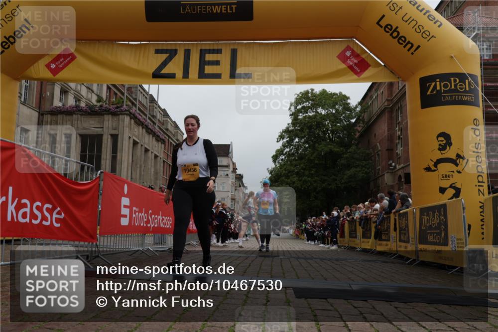 13.09.2026 - Kiel Lauf Yannick Fuchs http://msf.ph/oto/10467530 13.09.2026 10:05:41 Ziel 4295, 6219, 10456, 10457, 5050, 11874, 6850, 10466 meine-sportfotos.de