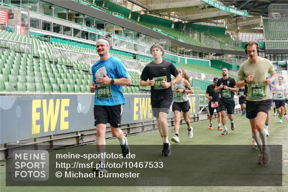 13.09.2026 - 21. swb-Marathon Bremen Michael Burmester http://msf.ph/oto/10467533 13.09.2026 12:57:17 Laufen im Stadion 307, 334, 431, 465, 769, 776, 789, 790, 857, 876, 909, 926, 948, 1010, 1130, 1191, 1199, 1254, 1535, 1601, 1750, 1752, 1809, 1881, 1900, 1972, 2001, 2040, 2046, 2051, 2075, 2260, 2324, 2371, 2397, 2402, 2423, 2473, 2493, 2535, 2634, 2640, 2671, 2761, 2812, 2903, 2904, 2948, 3051, 3078, 3119, 3138, 3182, 3186, 3202, 3290, 3319, 3348, 3411, 3450, 3458, 3508, 3514, 3634, 3655, 3685, 3690, 3695, 3760, 3813, 3866, 3939, 4101, 4171, 4316, 4319, 4455, 4479 meine-sportfotos.de