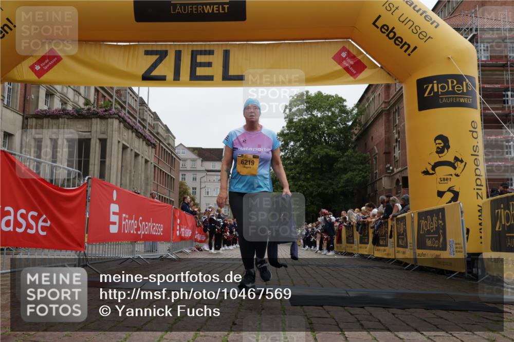 13.09.2026 - Kiel Lauf Yannick Fuchs http://msf.ph/oto/10467569 13.09.2026 10:05:46 Ziel 6219, 10456, 4295, 5050, 10456, 10457, 11874, 6850, 10466 meine-sportfotos.de