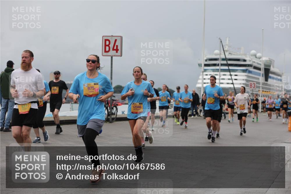 13.09.2026 - Kiel Lauf Andreas Tolksdorf http://msf.ph/oto/10467586 13.09.2026 12:08:03 Kiellinie 9847, 975, 4, 38, 12346, 3 meine-sportfotos.de