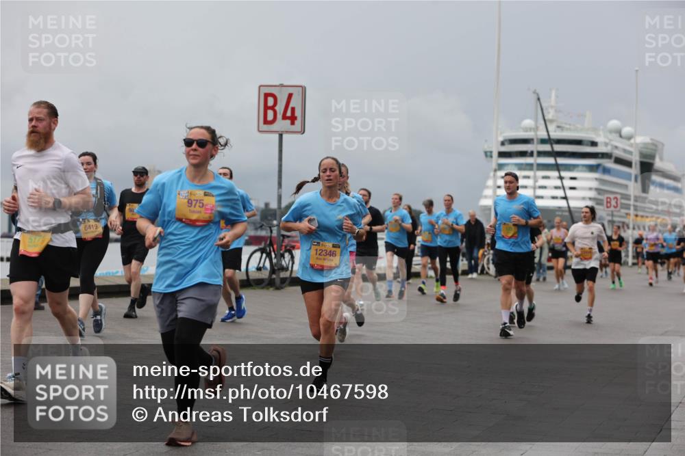 13.09.2026 - Kiel Lauf Andreas Tolksdorf http://msf.ph/oto/10467598 13.09.2026 12:08:03 Kiellinie 6419, 38, 975, 4, 12346, 3 meine-sportfotos.de