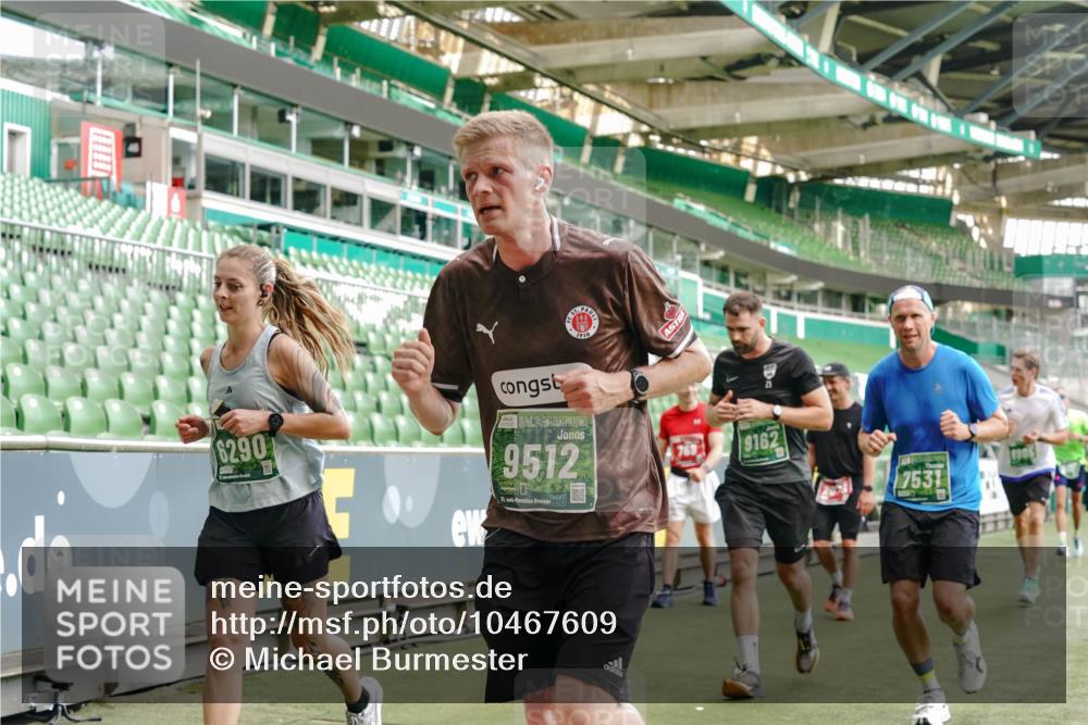 13.09.2026 - 21. swb-Marathon Bremen Michael Burmester http://msf.ph/oto/10467609 13.09.2026 12:57:20 Laufen im Stadion 307, 334, 431, 465, 769, 776, 789, 790, 857, 876, 909, 926, 948, 1010, 1130, 1191, 1199, 1254, 1535, 1601, 1750, 1752, 1809, 1881, 1900, 1972, 2001, 2040, 2046, 2051, 2075, 2260, 2324, 2371, 2397, 2402, 2423, 2473, 2493, 2535, 2634, 2640, 2671, 2761, 2812, 2903, 2904, 2948, 3051, 3078, 3119, 3138, 3182, 3186, 3202, 3290, 3319, 3348, 3411, 3450, 3458, 3508, 3514, 3534, 3634, 3655, 3685, 3690, 3695, 3760, 3813, 3866, 3939, 4101, 4171, 4316, 4319, 4455, 4479 meine-sportfotos.de