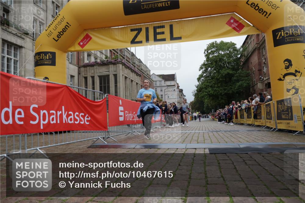 13.09.2026 - Kiel Lauf Yannick Fuchs http://msf.ph/oto/10467615 13.09.2026 10:06:02 Ziel 6850, 10466, 4295, 6219, 10456, 10457, 10582, 11398 meine-sportfotos.de