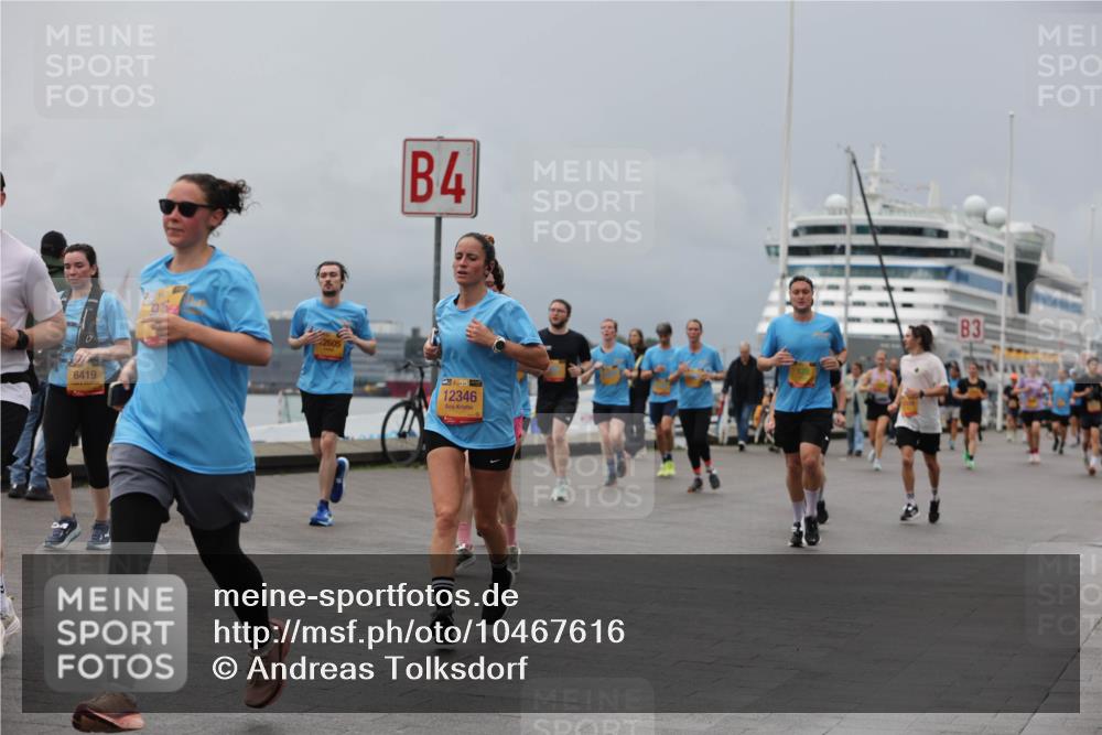 13.09.2026 - Kiel Lauf Andreas Tolksdorf http://msf.ph/oto/10467616 13.09.2026 12:08:03 Kiellinie 6419, 2605, 4, 38, 12346, 3 meine-sportfotos.de