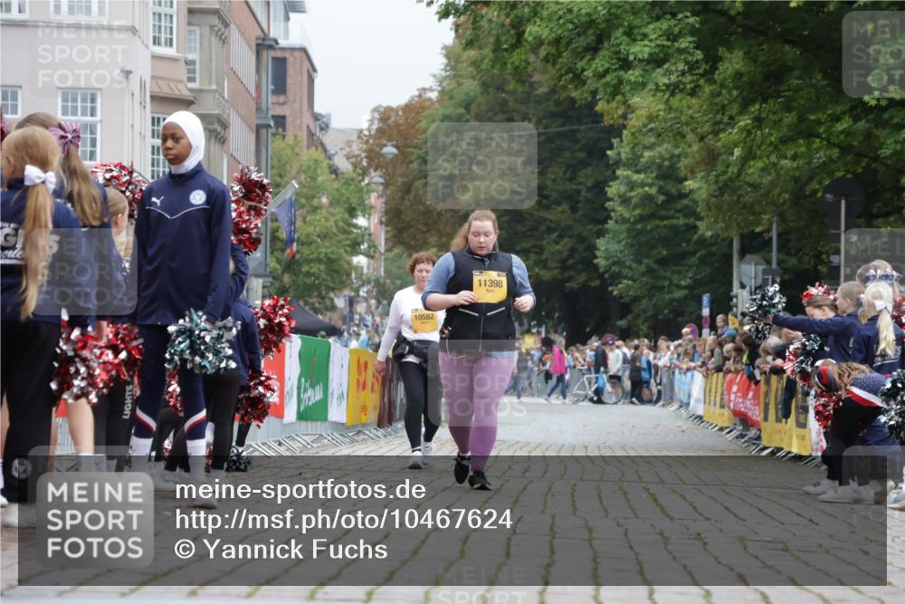 13.09.2026 - Kiel Lauf Yannick Fuchs http://msf.ph/oto/10467624 13.09.2026 10:06:10 Ziel 11398, 6219, 6850, 10456, 10466, 10582, 4295, 10456, 10457 meine-sportfotos.de