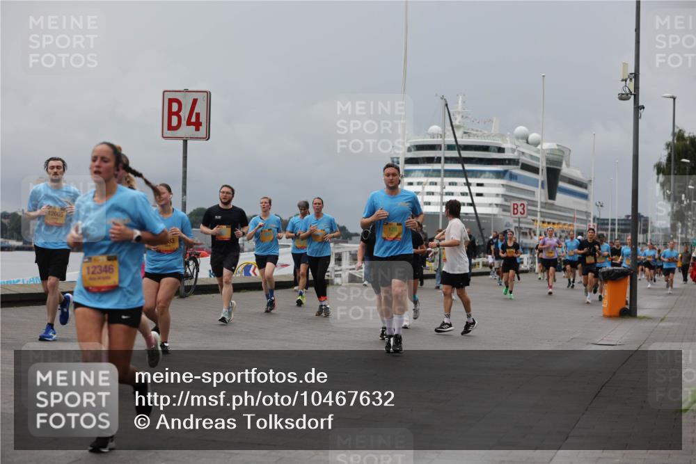 13.09.2026 - Kiel Lauf Andreas Tolksdorf http://msf.ph/oto/10467632 13.09.2026 12:08:04 Kiellinie 12605, 12346, 4, 3 meine-sportfotos.de