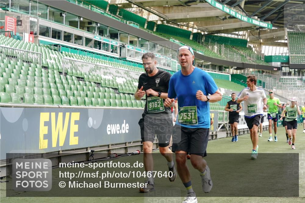 13.09.2026 - 21. swb-Marathon Bremen Michael Burmester http://msf.ph/oto/10467640 13.09.2026 12:57:20 Laufen im Stadion 307, 334, 431, 465, 769, 776, 789, 790, 857, 876, 909, 926, 948, 1010, 1130, 1191, 1199, 1254, 1535, 1601, 1750, 1752, 1809, 1881, 1900, 1972, 2001, 2040, 2046, 2051, 2075, 2260, 2324, 2371, 2397, 2402, 2423, 2473, 2493, 2535, 2634, 2640, 2671, 2761, 2812, 2903, 2904, 2948, 3051, 3078, 3119, 3138, 3182, 3186, 3202, 3290, 3319, 3348, 3411, 3450, 3458, 3508, 3514, 3534, 3634, 3655, 3685, 3690, 3695, 3760, 3813, 3866, 3939, 4101, 4171, 4316, 4319, 4455, 4479 meine-sportfotos.de