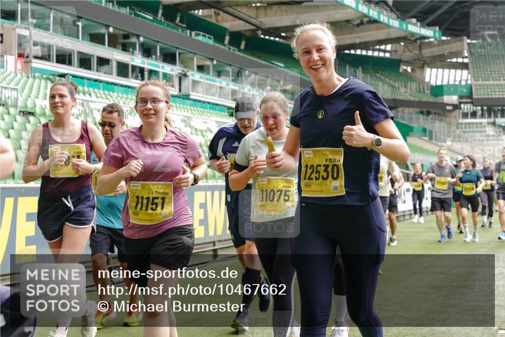 13.09.2026 - 21. swb-Marathon Bremen Michael Burmester http://msf.ph/oto/10467662 13.09.2026 10:35:56 Laufen im Stadion 10093, 10144, 10147, 10152, 10157, 10160, 10173, 10175, 10181, 10182, 10185, 10187, 10195, 10245, 10251, 10257, 10263, 10272, 10275, 10278, 10291, 10306, 10309, 10338, 10357, 10367, 10368, 10369, 10377, 10382, 10390, 10403, 10409, 10411, 10420, 10427, 10429, 10439, 10473, 10477, 10481, 10485, 10492, 10528, 10531, 10559, 10560, 10569, 10607, 10617, 10636, 10639, 10671, 10672, 10677, 10715, 10928, 11162, 11803, 11965, 10146, 10222 meine-sportfotos.de
