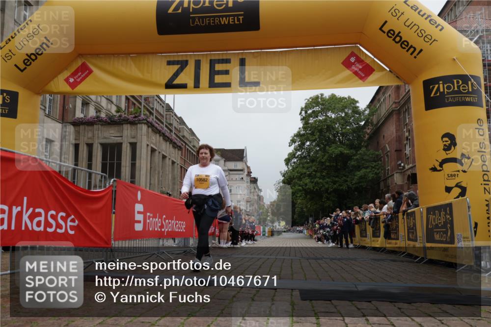 13.09.2026 - Kiel Lauf Yannick Fuchs http://msf.ph/oto/10467671 13.09.2026 10:06:26 Ziel 10582, 6850, 10466, 11398 meine-sportfotos.de