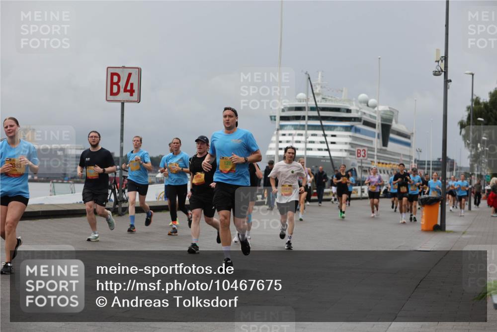 13.09.2026 - Kiel Lauf Andreas Tolksdorf http://msf.ph/oto/10467675 13.09.2026 12:08:05 Kiellinie 2083, 4, 5892, 128, 12434, 3 meine-sportfotos.de