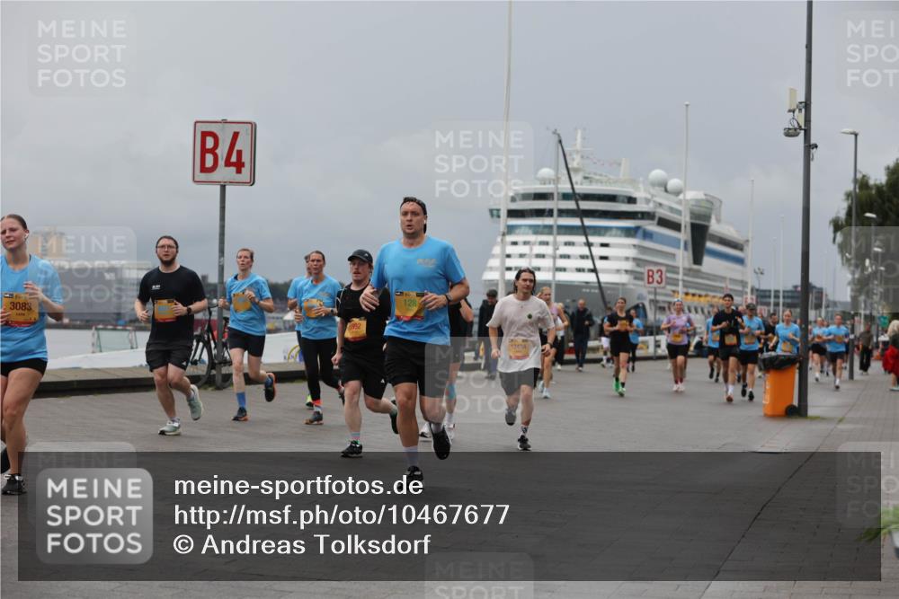 13.09.2026 - Kiel Lauf Andreas Tolksdorf http://msf.ph/oto/10467677 13.09.2026 12:08:05 Kiellinie 4, 3083, 5892, 128, 12434, 3 meine-sportfotos.de
