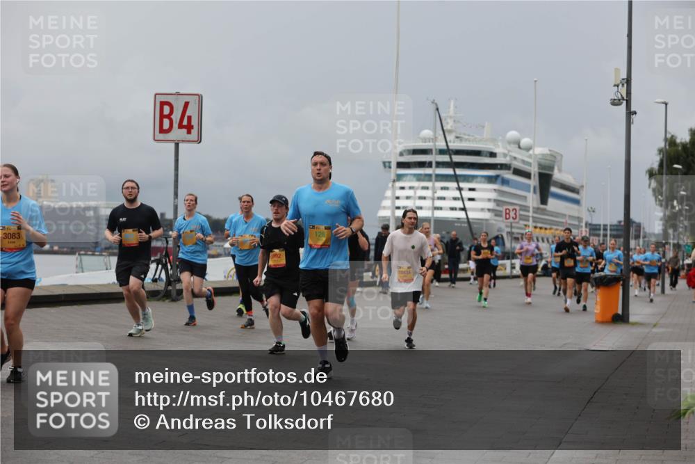 13.09.2026 - Kiel Lauf Andreas Tolksdorf http://msf.ph/oto/10467680 13.09.2026 12:08:05 Kiellinie 3083, 4, 5892, 128, 12434, 3 meine-sportfotos.de