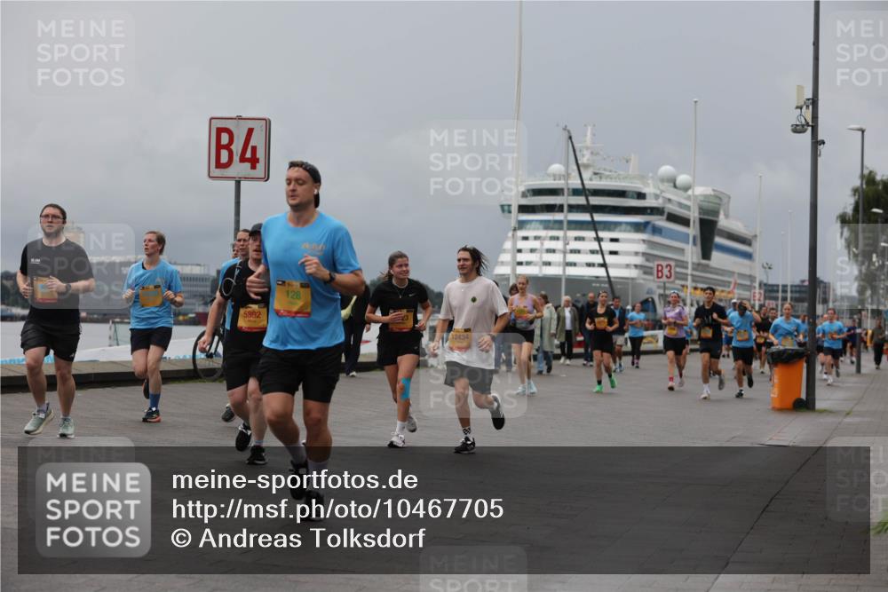 13.09.2026 - Kiel Lauf Andreas Tolksdorf http://msf.ph/oto/10467705 13.09.2026 12:08:07 Kiellinie 4, 5892, 128, 12434, 3 meine-sportfotos.de