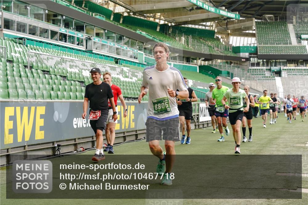 13.09.2026 - 21. swb-Marathon Bremen Michael Burmester http://msf.ph/oto/10467718 13.09.2026 12:57:22 Laufen im Stadion 307, 334, 431, 465, 672, 769, 776, 789, 790, 857, 876, 909, 926, 948, 1010, 1119, 1130, 1191, 1199, 1254, 1535, 1601, 1647, 1750, 1752, 1809, 1881, 1900, 1972, 2001, 2040, 2046, 2051, 2075, 2324, 2371, 2397, 2402, 2423, 2473, 2493, 2535, 2634, 2640, 2671, 2761, 2812, 2903, 2904, 2948, 3051, 3078, 3119, 3138, 3182, 3186, 3202, 3290, 3319, 3348, 3411, 3450, 3458, 3508, 3514, 3534, 3634, 3655, 3685, 3690, 3695, 3760, 3813, 3866, 3939, 4101, 4171, 4316, 4319, 4455, 4479 meine-sportfotos.de