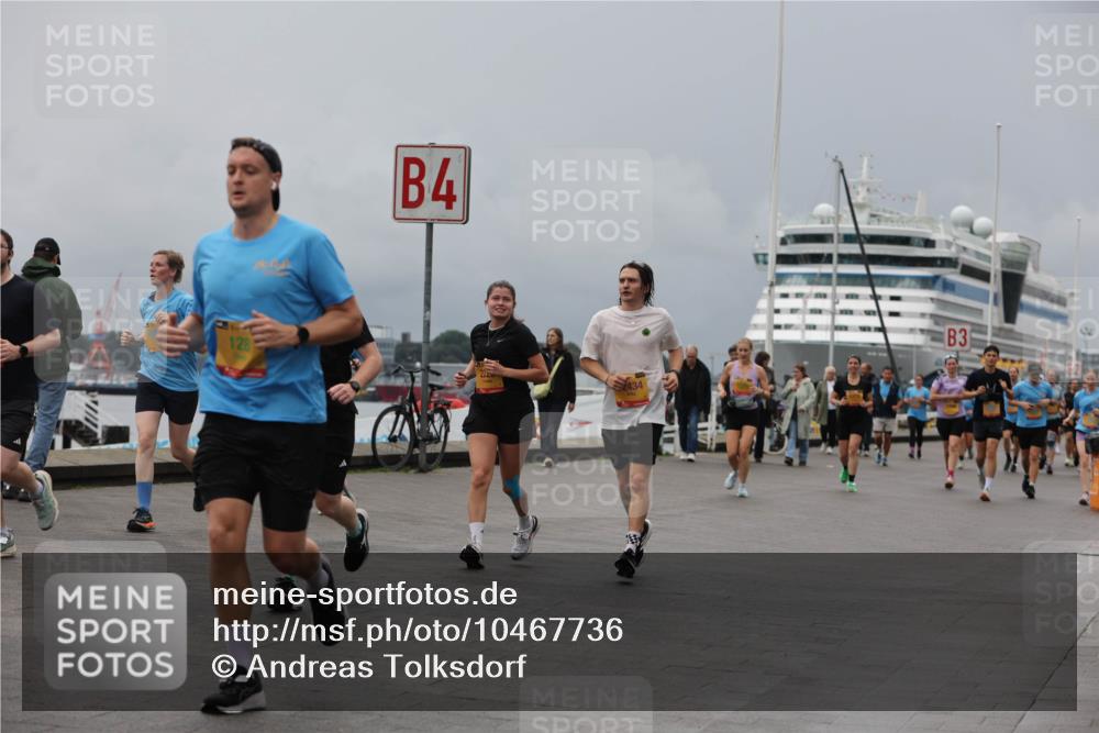 13.09.2026 - Kiel Lauf Andreas Tolksdorf http://msf.ph/oto/10467736 13.09.2026 12:08:08 Kiellinie 128, 4, 434, 3 meine-sportfotos.de