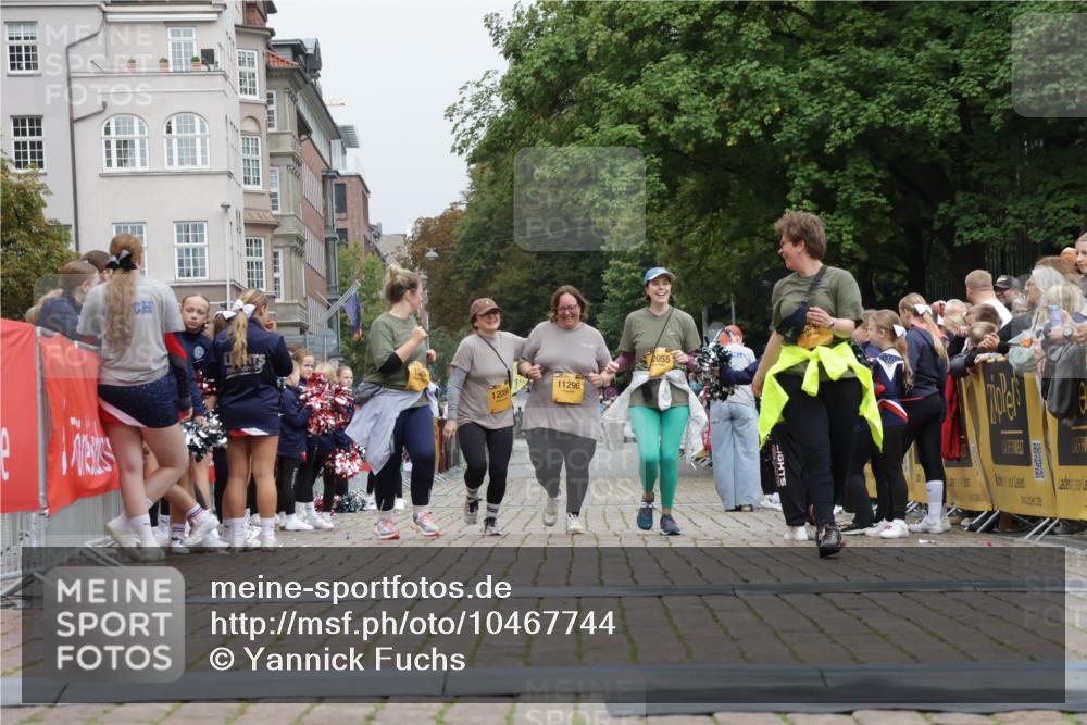 13.09.2026 - Kiel Lauf Yannick Fuchs http://msf.ph/oto/10467744 13.09.2026 10:07:39 Ziel 1389, 2347, 11296, 12055, 12056, 2237 meine-sportfotos.de