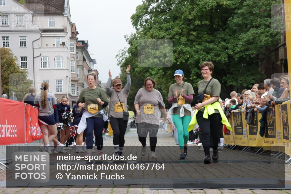 13.09.2026 - Kiel Lauf Yannick Fuchs http://msf.ph/oto/10467764 13.09.2026 10:07:44 Ziel 1389, 2347, 11296, 12055, 12056, 2237 meine-sportfotos.de