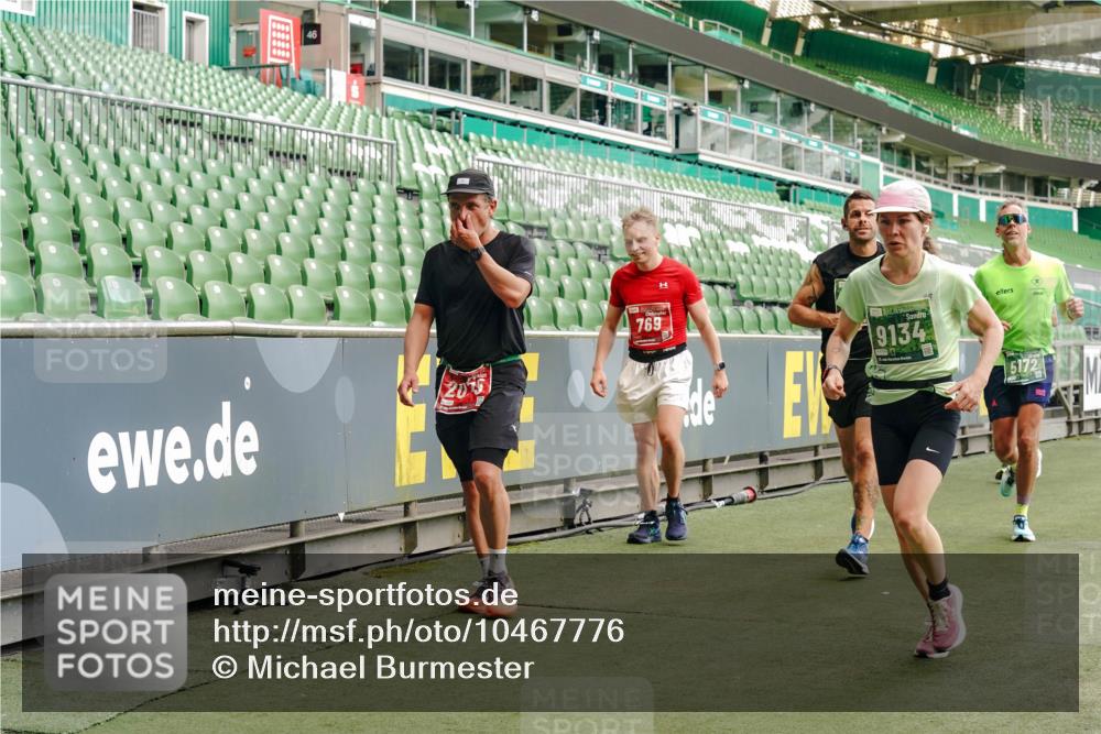 13.09.2026 - 21. swb-Marathon Bremen Michael Burmester http://msf.ph/oto/10467776 13.09.2026 12:57:24 Laufen im Stadion 307, 334, 431, 465, 672, 769, 776, 789, 790, 857, 876, 909, 926, 948, 1010, 1119, 1130, 1191, 1199, 1254, 1535, 1601, 1647, 1750, 1752, 1809, 1881, 1900, 1933, 1972, 2001, 2040, 2046, 2051, 2075, 2324, 2371, 2397, 2402, 2423, 2473, 2493, 2535, 2634, 2640, 2671, 2761, 2812, 2903, 2904, 2948, 3051, 3078, 3119, 3138, 3182, 3186, 3202, 3290, 3319, 3338, 3348, 3411, 3450, 3458, 3514, 3534, 3634, 3655, 3685, 3690, 3695, 3760, 3813, 3866, 3939, 4101, 4171, 4316, 4319, 4455, 4479 meine-sportfotos.de