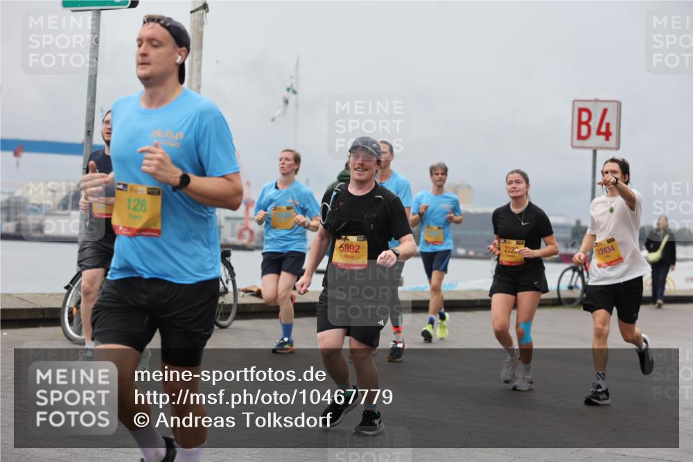 13.09.2026 - Kiel Lauf Andreas Tolksdorf http://msf.ph/oto/10467779 13.09.2026 12:08:09 Kiellinie 4, 128, 5892, 2225, 36, 12434 meine-sportfotos.de