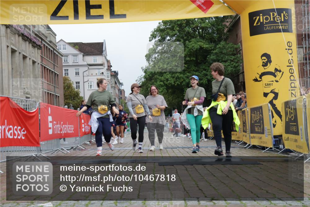 13.09.2026 - Kiel Lauf Yannick Fuchs http://msf.ph/oto/10467818 13.09.2026 10:07:46 Ziel 1389, 2347, 11296, 12055, 12056, 2237 meine-sportfotos.de