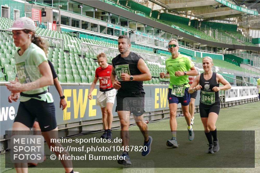 13.09.2026 - 21. swb-Marathon Bremen Michael Burmester http://msf.ph/oto/10467820 13.09.2026 12:57:25 Laufen im Stadion 141, 307, 334, 431, 511, 672, 769, 776, 789, 790, 857, 876, 909, 926, 948, 1010, 1119, 1130, 1191, 1199, 1254, 1535, 1601, 1647, 1750, 1752, 1809, 1881, 1900, 1933, 1972, 2001, 2040, 2046, 2051, 2075, 2324, 2371, 2397, 2402, 2423, 2473, 2493, 2535, 2634, 2640, 2671, 2761, 2812, 2903, 2904, 2948, 3051, 3078, 3119, 3138, 3182, 3186, 3202, 3290, 3319, 3338, 3348, 3411, 3450, 3458, 3514, 3534, 3634, 3655, 3685, 3690, 3695, 3760, 3813, 3866, 3939, 4101, 4171, 4316, 4319, 4455, 4479 meine-sportfotos.de