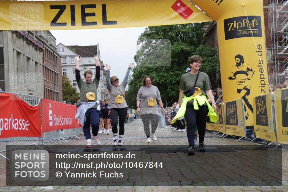 13.09.2026 - Kiel Lauf Yannick Fuchs http://msf.ph/oto/10467844 13.09.2026 10:07:47 Ziel 1389, 2347, 11296, 12055, 12056, 2237 meine-sportfotos.de