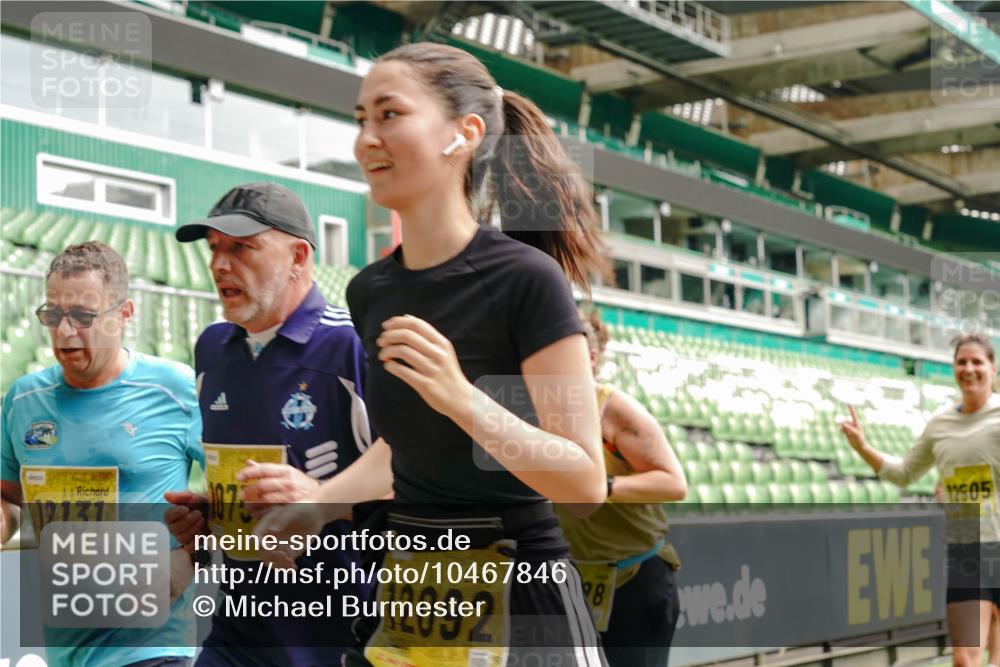 13.09.2026 - 21. swb-Marathon Bremen Michael Burmester http://msf.ph/oto/10467846 13.09.2026 10:35:58 Laufen im Stadion 10093, 10144, 10147, 10152, 10153, 10157, 10160, 10173, 10175, 10181, 10182, 10185, 10187, 10195, 10245, 10251, 10257, 10263, 10272, 10275, 10278, 10291, 10296, 10306, 10309, 10338, 10357, 10367, 10368, 10369, 10377, 10382, 10390, 10403, 10409, 10411, 10420, 10427, 10429, 10439, 10473, 10477, 10481, 10485, 10492, 10528, 10531, 10559, 10560, 10569, 10607, 10617, 10633, 10636, 10639, 10671, 10672, 10677, 10715, 10928, 11162, 11803, 11965, 10146, 10222 meine-sportfotos.de