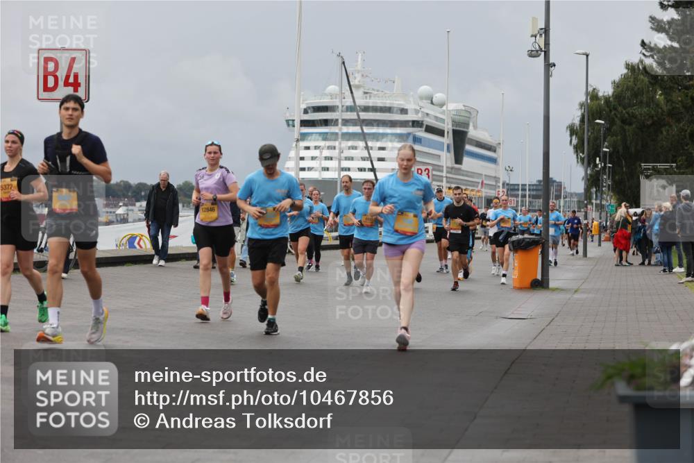 13.09.2026 - Kiel Lauf Andreas Tolksdorf http://msf.ph/oto/10467856 13.09.2026 12:08:15 Kiellinie 5372, 4, 12846, 3, 121 meine-sportfotos.de