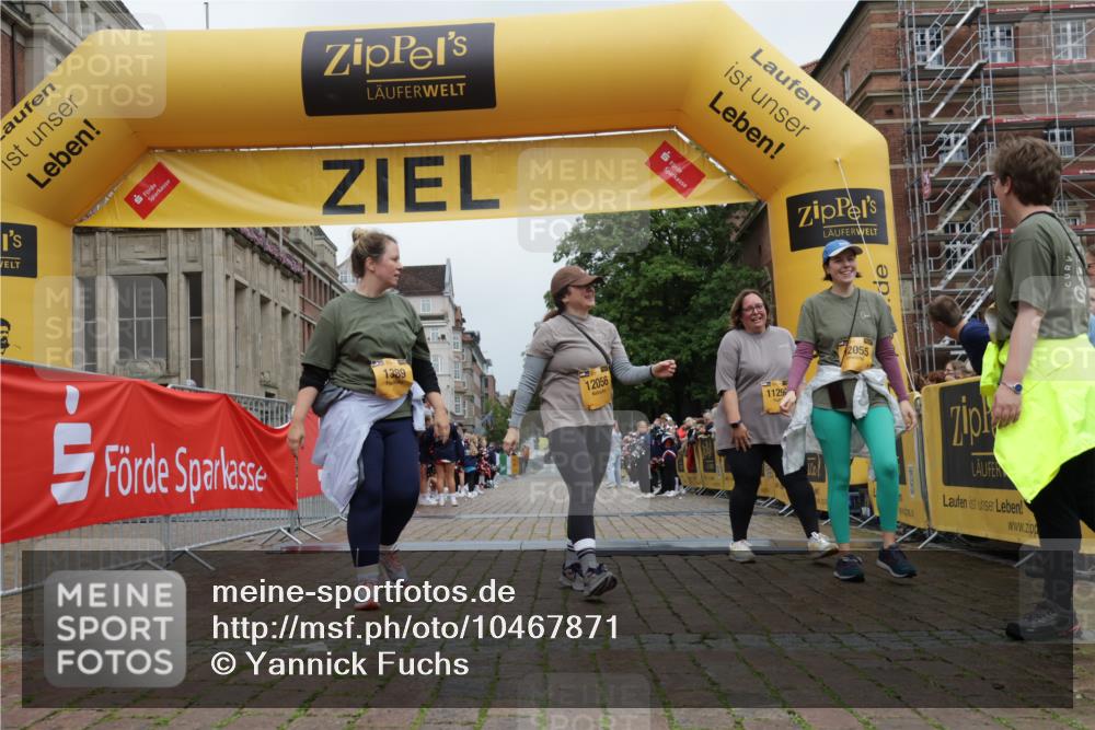 13.09.2026 - Kiel Lauf Yannick Fuchs http://msf.ph/oto/10467871 13.09.2026 10:07:51 Ziel 1389, 2347, 11296, 12055, 12056, 2237, 2347 meine-sportfotos.de