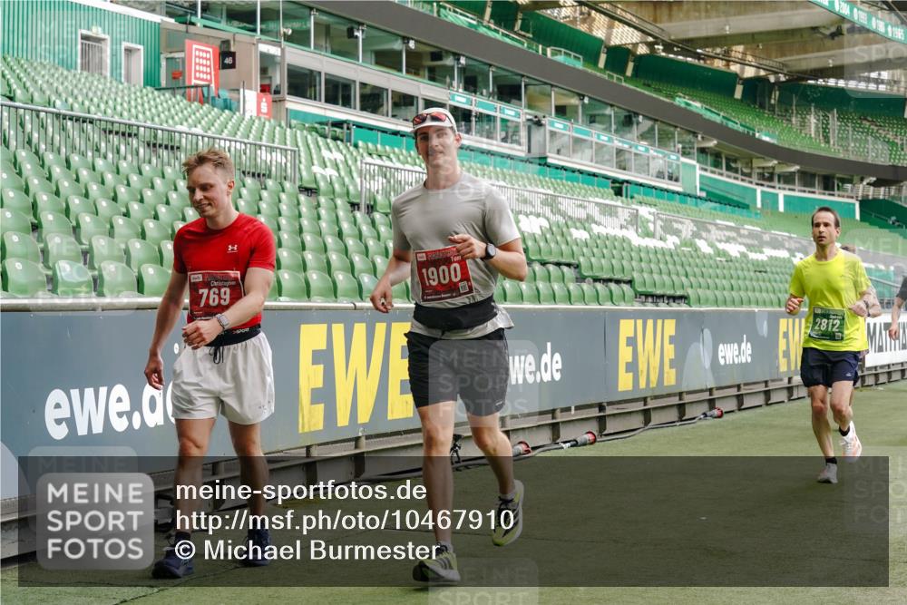 13.09.2026 - 21. swb-Marathon Bremen Michael Burmester http://msf.ph/oto/10467910 13.09.2026 12:57:28 Laufen im Stadion 141, 307, 334, 431, 511, 672, 769, 776, 789, 790, 857, 876, 909, 926, 948, 1010, 1119, 1130, 1191, 1199, 1254, 1535, 1601, 1647, 1752, 1809, 1881, 1900, 1933, 1972, 2001, 2040, 2046, 2051, 2075, 2324, 2371, 2397, 2402, 2423, 2473, 2493, 2535, 2634, 2640, 2671, 2761, 2812, 2903, 2904, 2948, 3051, 3078, 3119, 3138, 3148, 3182, 3186, 3202, 3290, 3319, 3338, 3348, 3411, 3450, 3458, 3514, 3534, 3634, 3655, 3685, 3690, 3695, 3760, 3813, 3866, 3933, 3939, 4101, 4171, 4316, 4319, 4455 meine-sportfotos.de
