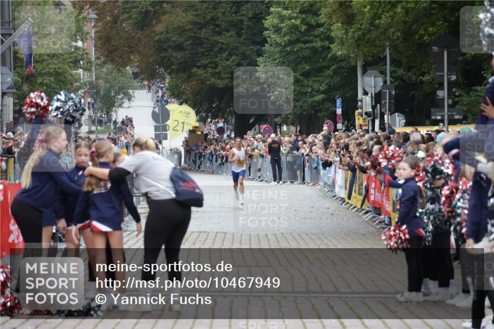 13.09.2026 - Kiel Lauf Yannick Fuchs http://msf.ph/oto/10467949 13.09.2026 10:17:40 Ziel 364, 11389 meine-sportfotos.de