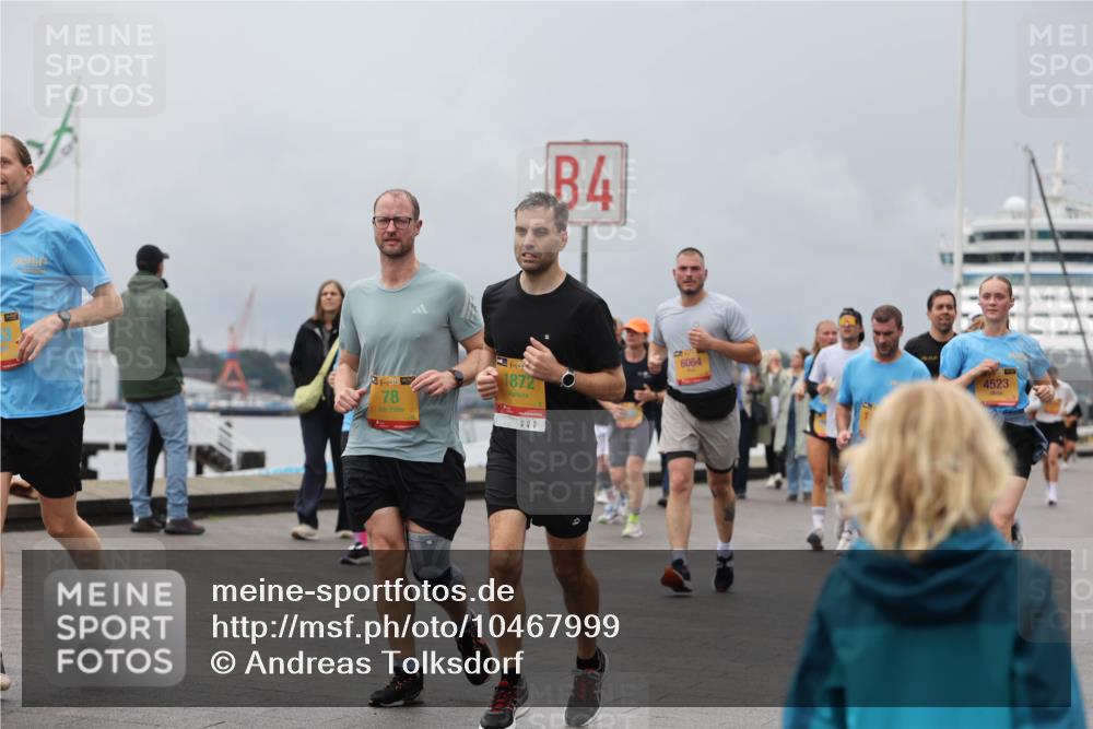 13.09.2026 - Kiel Lauf Andreas Tolksdorf http://msf.ph/oto/10467999 13.09.2026 12:08:24 Kiellinie 4, 6064, 1872, 4523, 38, 78 meine-sportfotos.de
