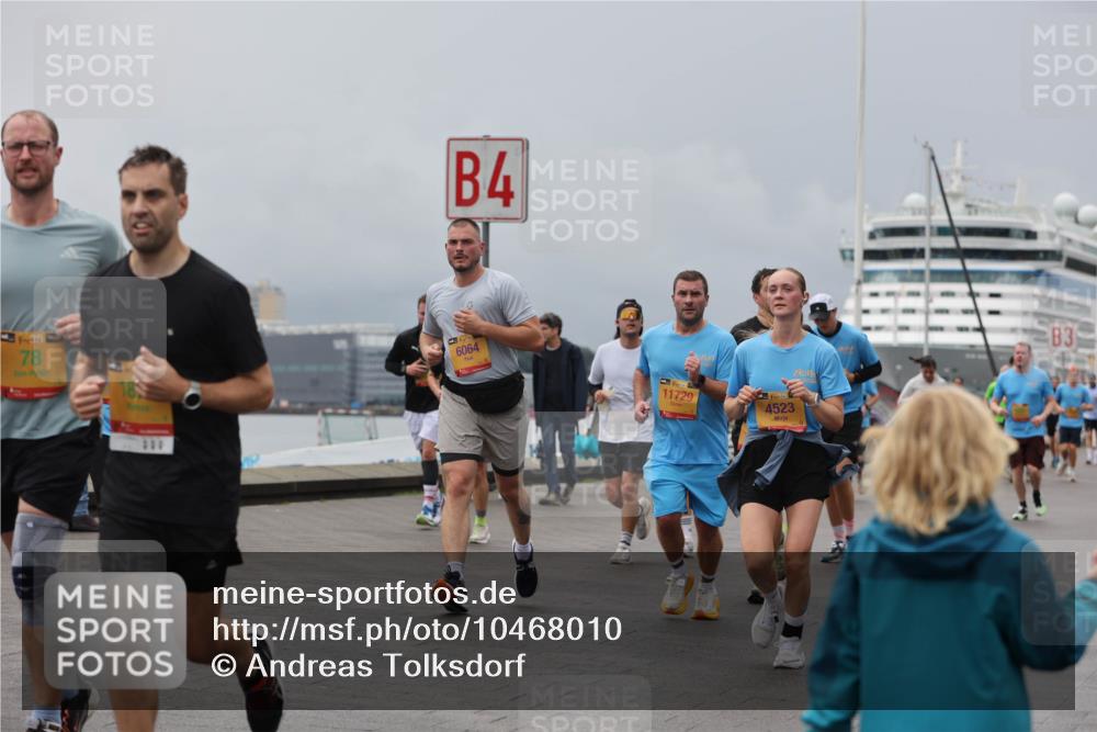 13.09.2026 - Kiel Lauf Andreas Tolksdorf http://msf.ph/oto/10468010 13.09.2026 12:08:25 Kiellinie 35, 78, 200, 4, 6064, 11729, 4523, 3 meine-sportfotos.de