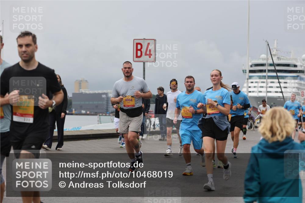 13.09.2026 - Kiel Lauf Andreas Tolksdorf http://msf.ph/oto/10468019 13.09.2026 12:08:25 Kiellinie 1872, 111, 6064, 4, 3, 1172, 452 meine-sportfotos.de