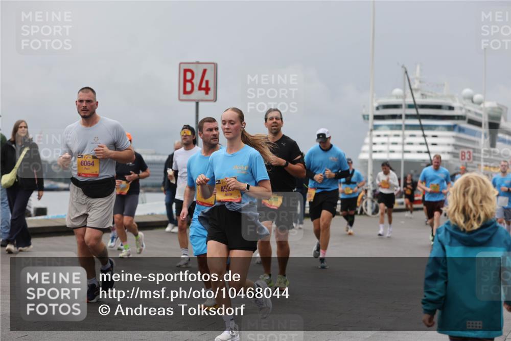 13.09.2026 - Kiel Lauf Andreas Tolksdorf http://msf.ph/oto/10468044 13.09.2026 12:08:26 Kiellinie 6064, 4, 452, 83 meine-sportfotos.de