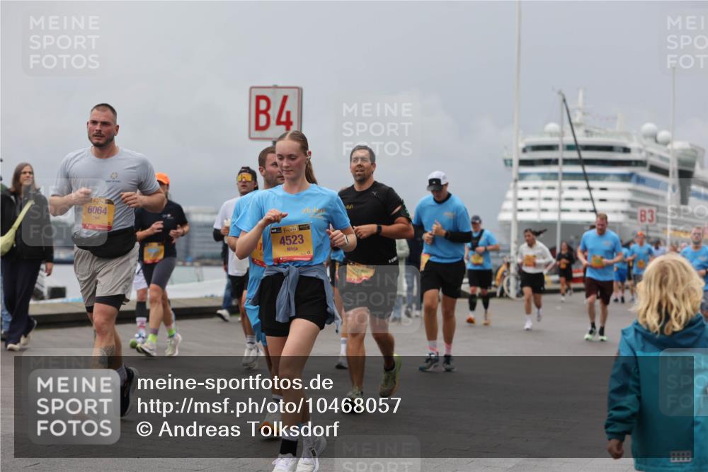 13.09.2026 - Kiel Lauf Andreas Tolksdorf http://msf.ph/oto/10468057 13.09.2026 12:08:26 Kiellinie 133, 6064, 4, 38, 4523, 3 meine-sportfotos.de
