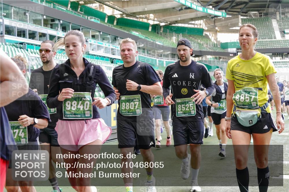 13.09.2026 - 21. swb-Marathon Bremen Michael Burmester http://msf.ph/oto/10468065 13.09.2026 13:13:44 Laufen im Stadion 118, 183, 270, 278, 349, 460, 514, 576, 600, 631, 695, 702, 768, 933, 950, 956, 1005, 1143, 1286, 1334, 1392, 1408, 1426, 1573, 1596, 1641, 1818, 1819, 1991, 2005, 2024, 2035, 2079, 2233, 2264, 2314, 2387, 2412, 2439, 2457, 2461, 2478, 2505, 2521, 2540, 2564, 2612, 2665, 2684, 2693, 2765, 2773, 2792, 2815, 2816, 2829, 2860, 2884, 2887, 2895, 2921, 2963, 2966, 2972, 2975, 3016, 3111, 3155, 3209, 3253, 3277, 3293, 3304, 3313, 3378, 3405, 3428, 3434, 3653, 3661 meine-sportfotos.de