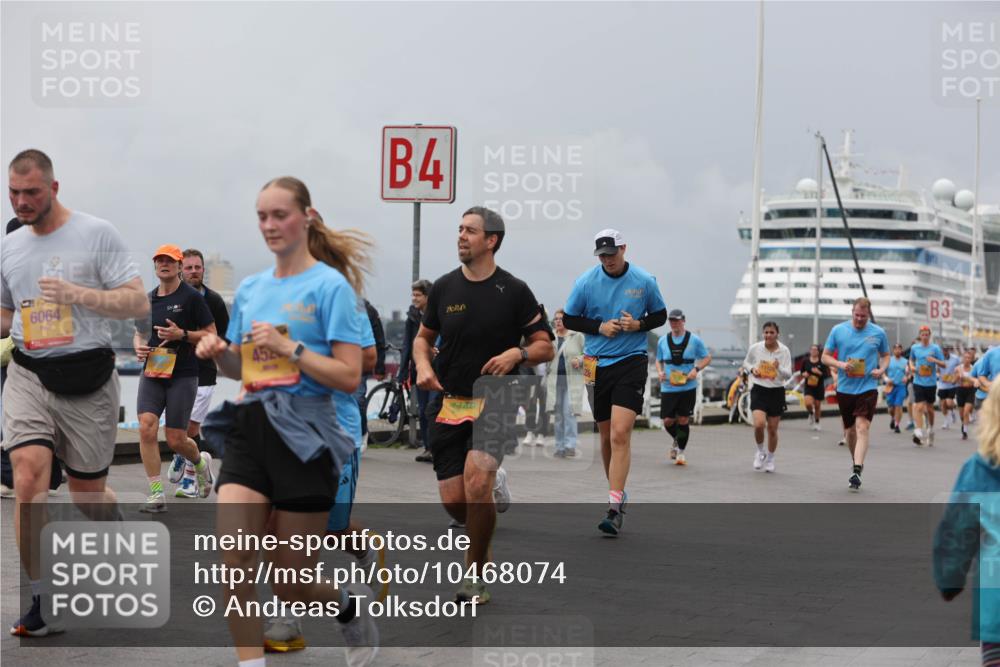 13.09.2026 - Kiel Lauf Andreas Tolksdorf http://msf.ph/oto/10468074 13.09.2026 12:08:26 Kiellinie 6064, 4, 452, 3 meine-sportfotos.de