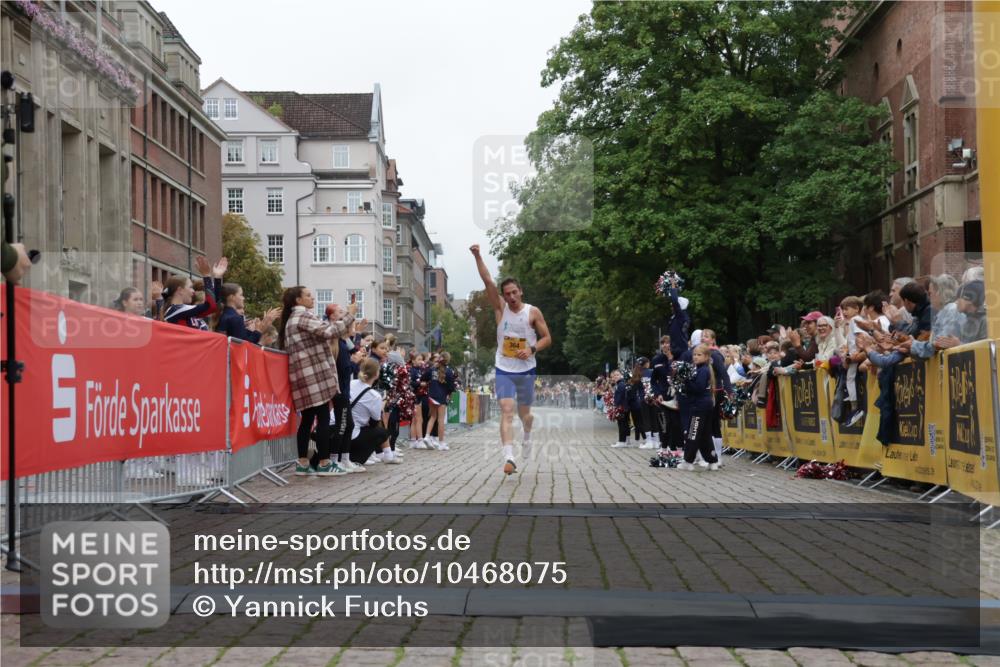 13.09.2026 - Kiel Lauf Yannick Fuchs http://msf.ph/oto/10468075 13.09.2026 10:17:53 Ziel 11389, 364, 364 meine-sportfotos.de