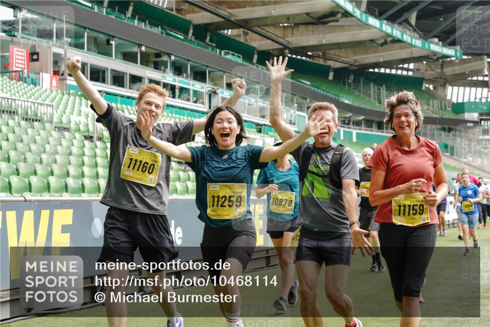 13.09.2026 - 21. swb-Marathon Bremen Michael Burmester http://msf.ph/oto/10468114 13.09.2026 10:36:01 Laufen im Stadion 10093, 10144, 10147, 10152, 10153, 10154, 10157, 10160, 10173, 10175, 10181, 10182, 10185, 10187, 10195, 10198, 10245, 10251, 10257, 10263, 10272, 10275, 10278, 10291, 10296, 10306, 10309, 10338, 10357, 10367, 10368, 10369, 10377, 10382, 10390, 10403, 10409, 10411, 10420, 10427, 10429, 10439, 10473, 10477, 10481, 10485, 10492, 10528, 10531, 10559, 10560, 10569, 10607, 10617, 10633, 10636, 10639, 10671, 10672, 10677, 10715, 10928, 11965, 10146, 10222 meine-sportfotos.de