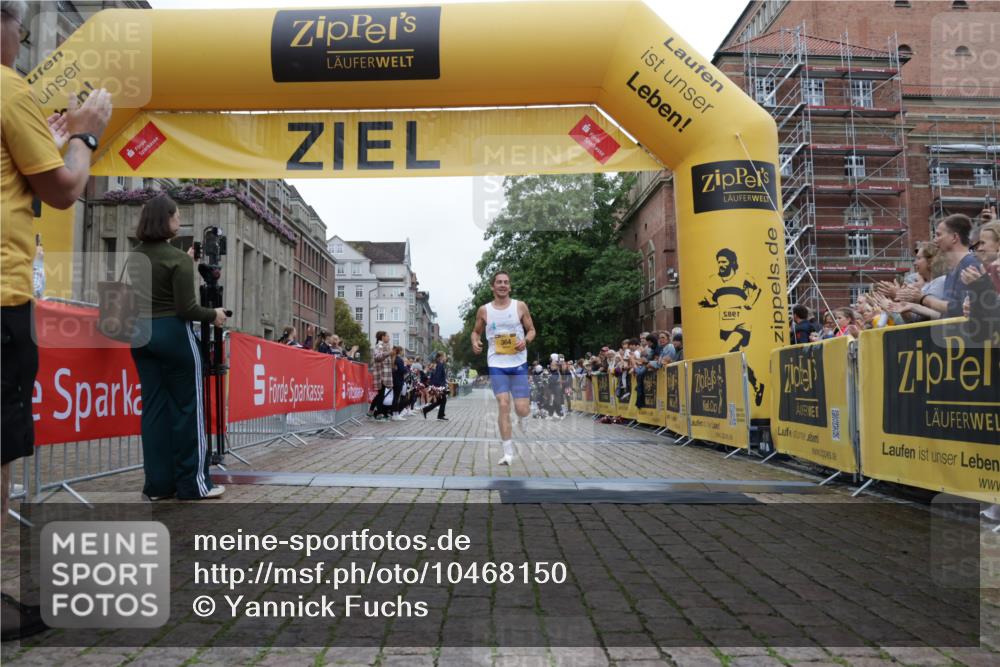 13.09.2026 - Kiel Lauf Yannick Fuchs http://msf.ph/oto/10468150 13.09.2026 10:17:55 Ziel 11389, 364 meine-sportfotos.de
