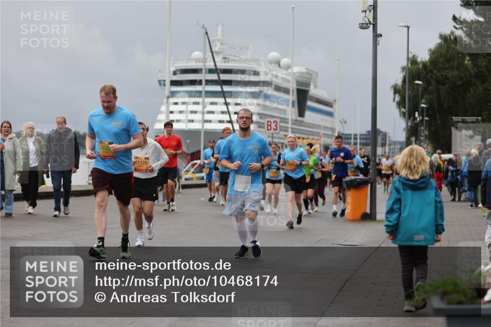 13.09.2026 - Kiel Lauf Andreas Tolksdorf http://msf.ph/oto/10468174 13.09.2026 12:08:30 Kiellinie 11128, 3 meine-sportfotos.de