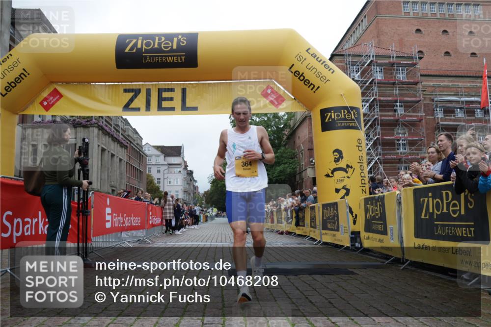 13.09.2026 - Kiel Lauf Yannick Fuchs http://msf.ph/oto/10468208 13.09.2026 10:17:56 Ziel 11389, 364 meine-sportfotos.de