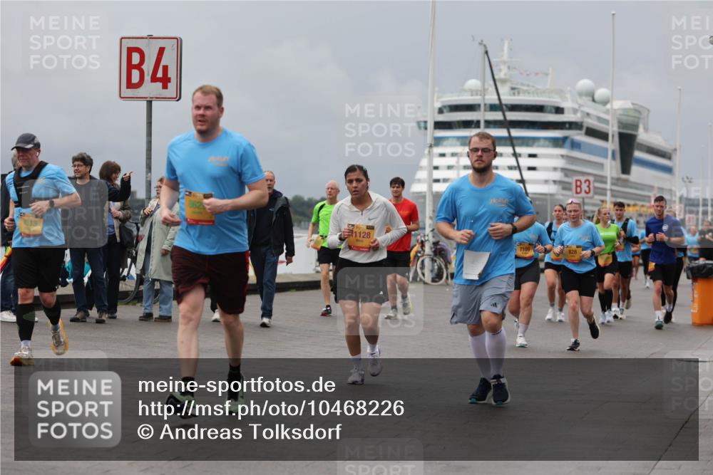 13.09.2026 - Kiel Lauf Andreas Tolksdorf http://msf.ph/oto/10468226 13.09.2026 12:08:32 Kiellinie 4, 8625, 1128, 7109, 828, 3 meine-sportfotos.de