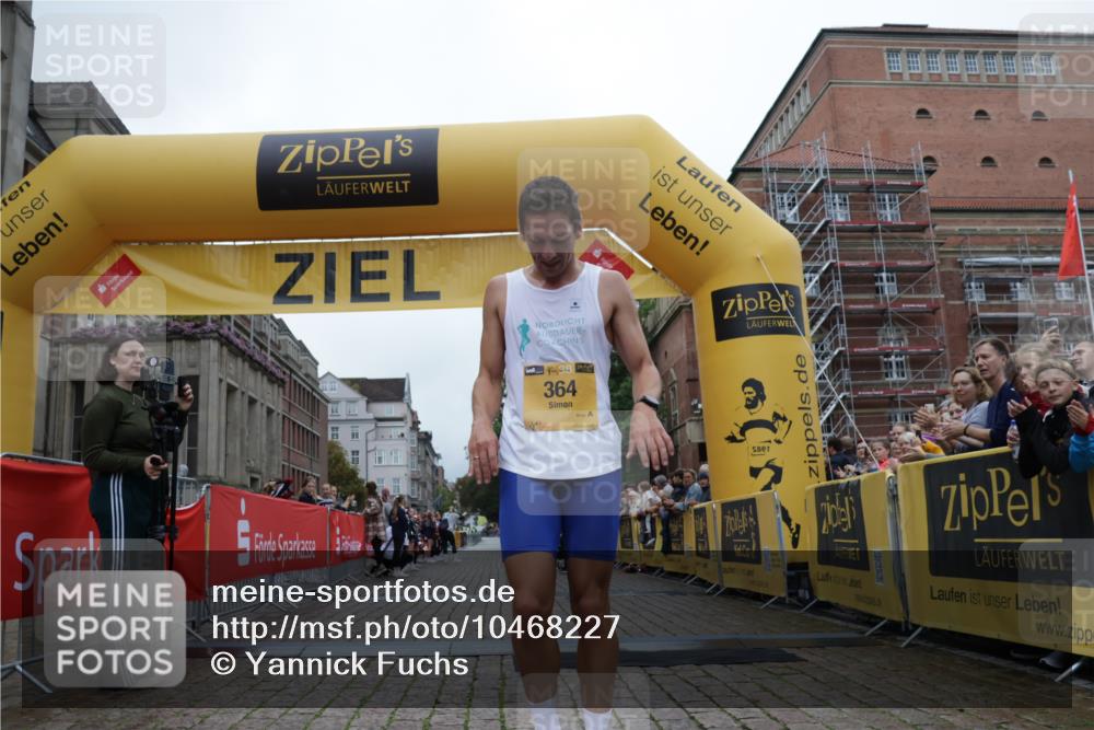 13.09.2026 - Kiel Lauf Yannick Fuchs http://msf.ph/oto/10468227 13.09.2026 10:17:57 Ziel 11389, 364 meine-sportfotos.de