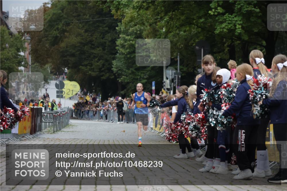 13.09.2026 - Kiel Lauf Yannick Fuchs http://msf.ph/oto/10468239 13.09.2026 10:18:17 Ziel 11389, 6604 meine-sportfotos.de