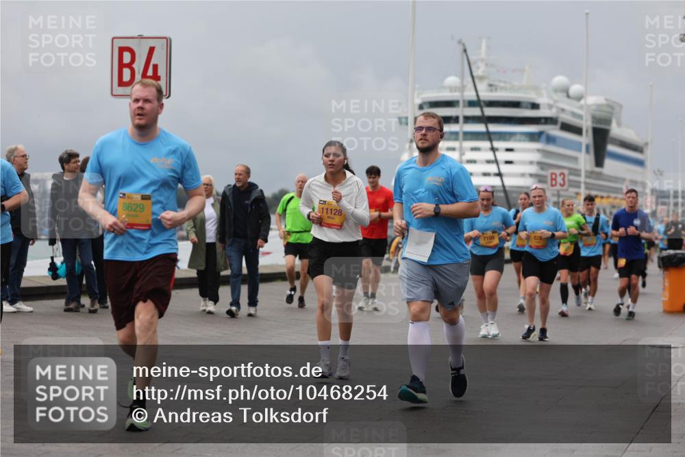 13.09.2026 - Kiel Lauf Andreas Tolksdorf http://msf.ph/oto/10468254 13.09.2026 12:08:32 Kiellinie 4, 1, 39, 8629, 35, 11128, 7109, 828, 3 meine-sportfotos.de