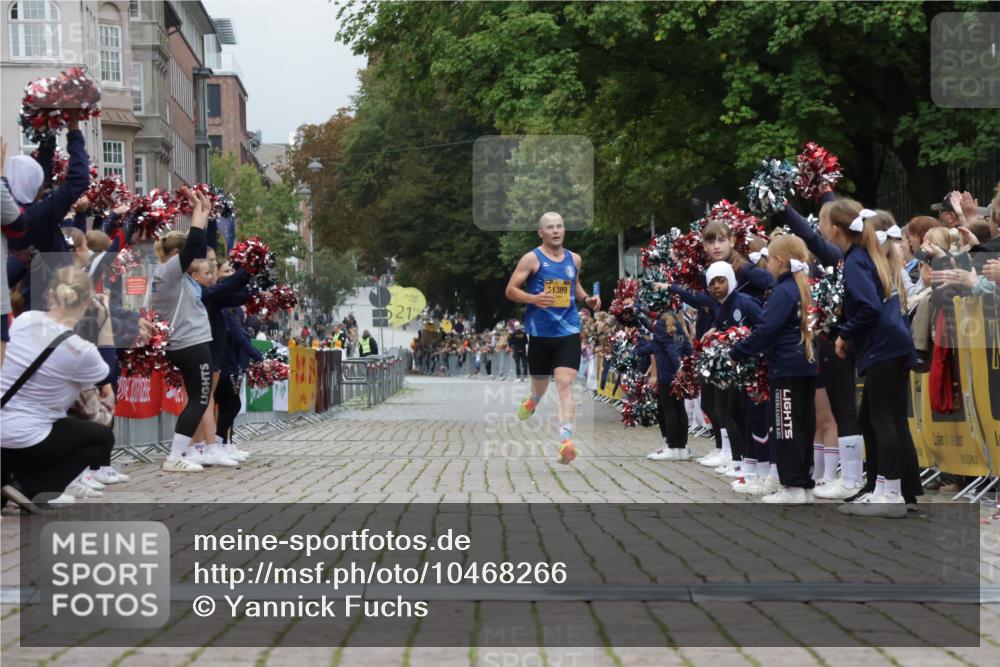 13.09.2026 - Kiel Lauf Yannick Fuchs http://msf.ph/oto/10468266 13.09.2026 10:18:21 Ziel 6604, 11389 meine-sportfotos.de